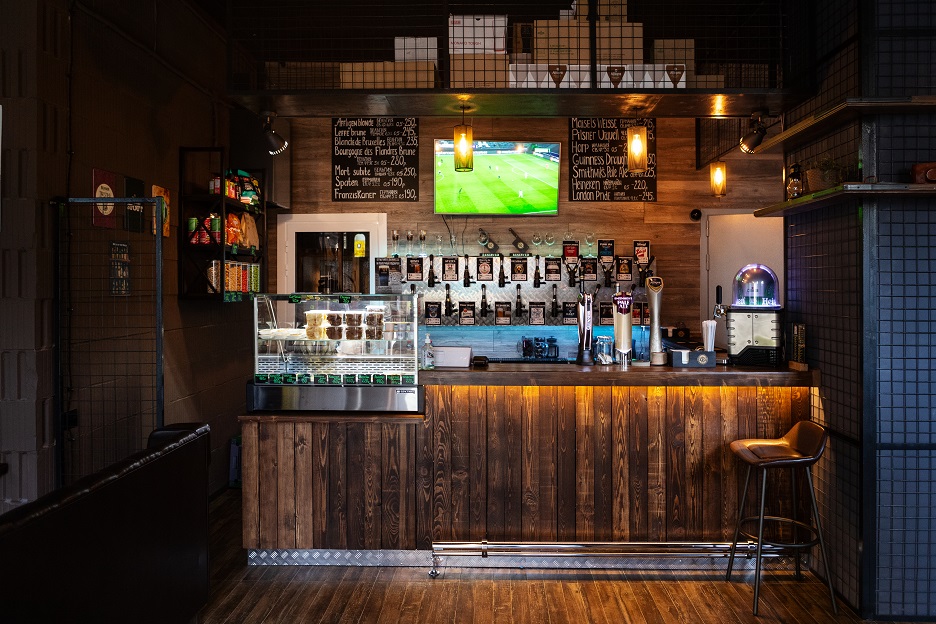 bar