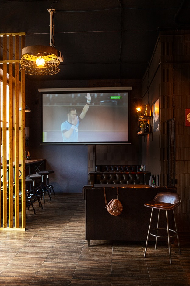 bar